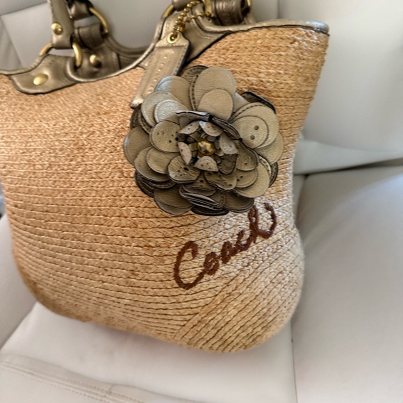 Straw Woven Coach Bleeker handbag with Flower Accent. Naturally woven. - Picture 6 of 14